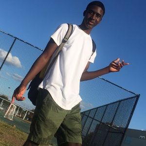 Meet your Posher, Hophni